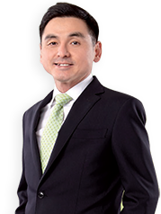 AIS CEO Somchai Lertsutiwong