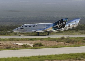 Virgin Galactic's VSS Unity, with billionaire Richard Branson on board, after landing on July 11. Photographer: Patrick T. Fallon/AFP/Getty Images