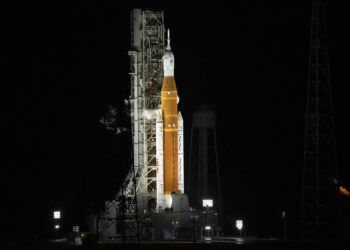 NASA’s Space Launch System (SLS) rocket with the Orion spacecraft / Source: NASA