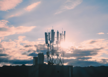 5G communications tower (Source: Canva)